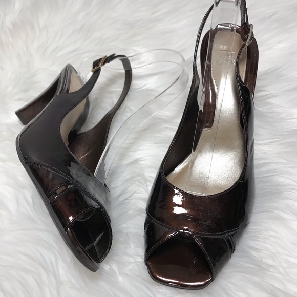 alex marie pumps